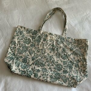 Sezane NWOT Floral Tote Bag LA EXCLUSIVE blue & cream shopping tote